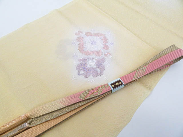 リサイクル　和装小物　帯揚げ帯締めセット　スワトウ刺繍　高麗組　金糸